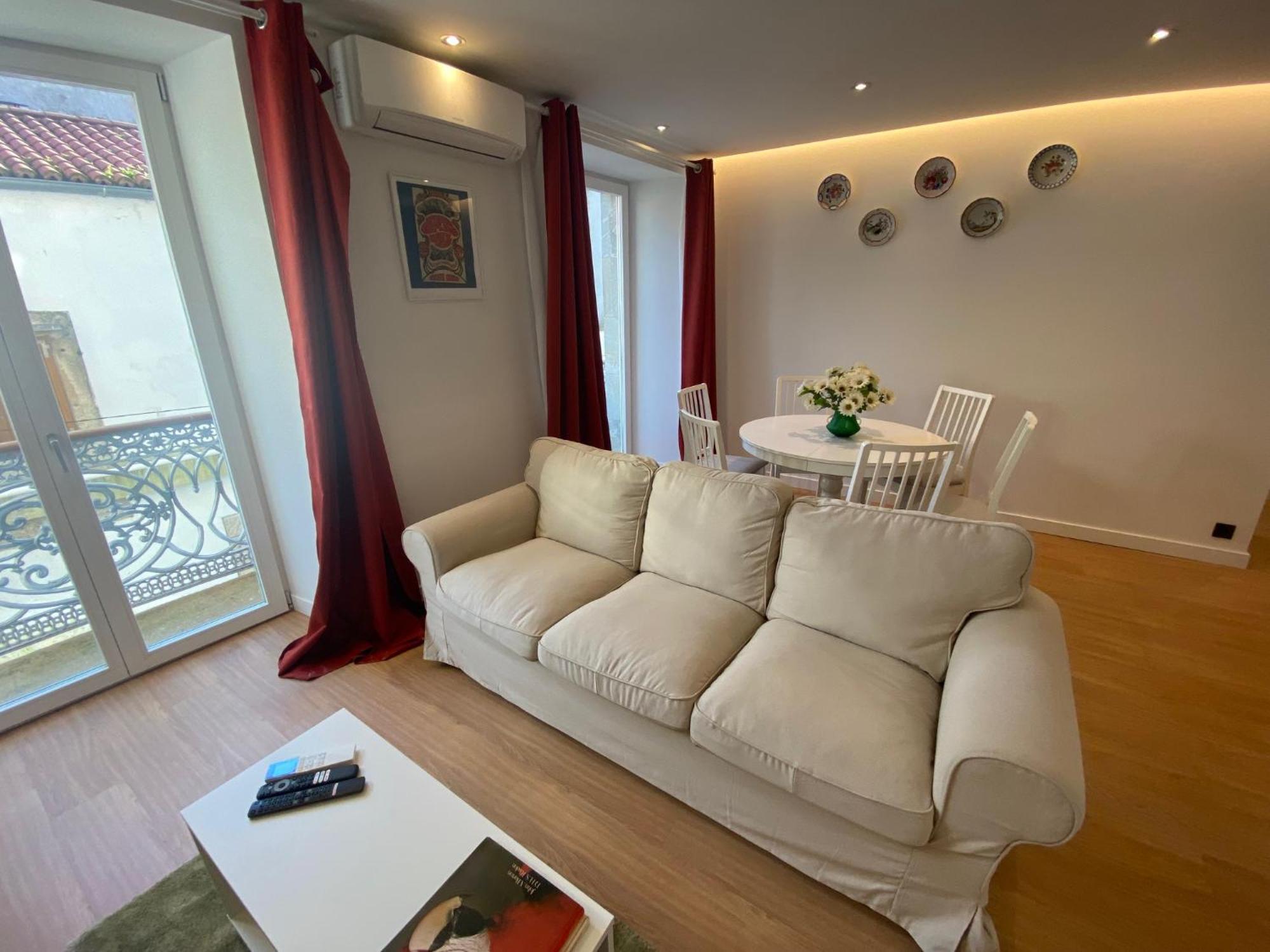 Apartamento En El Casco Antiguo De Bayona بايونا المظهر الخارجي الصورة