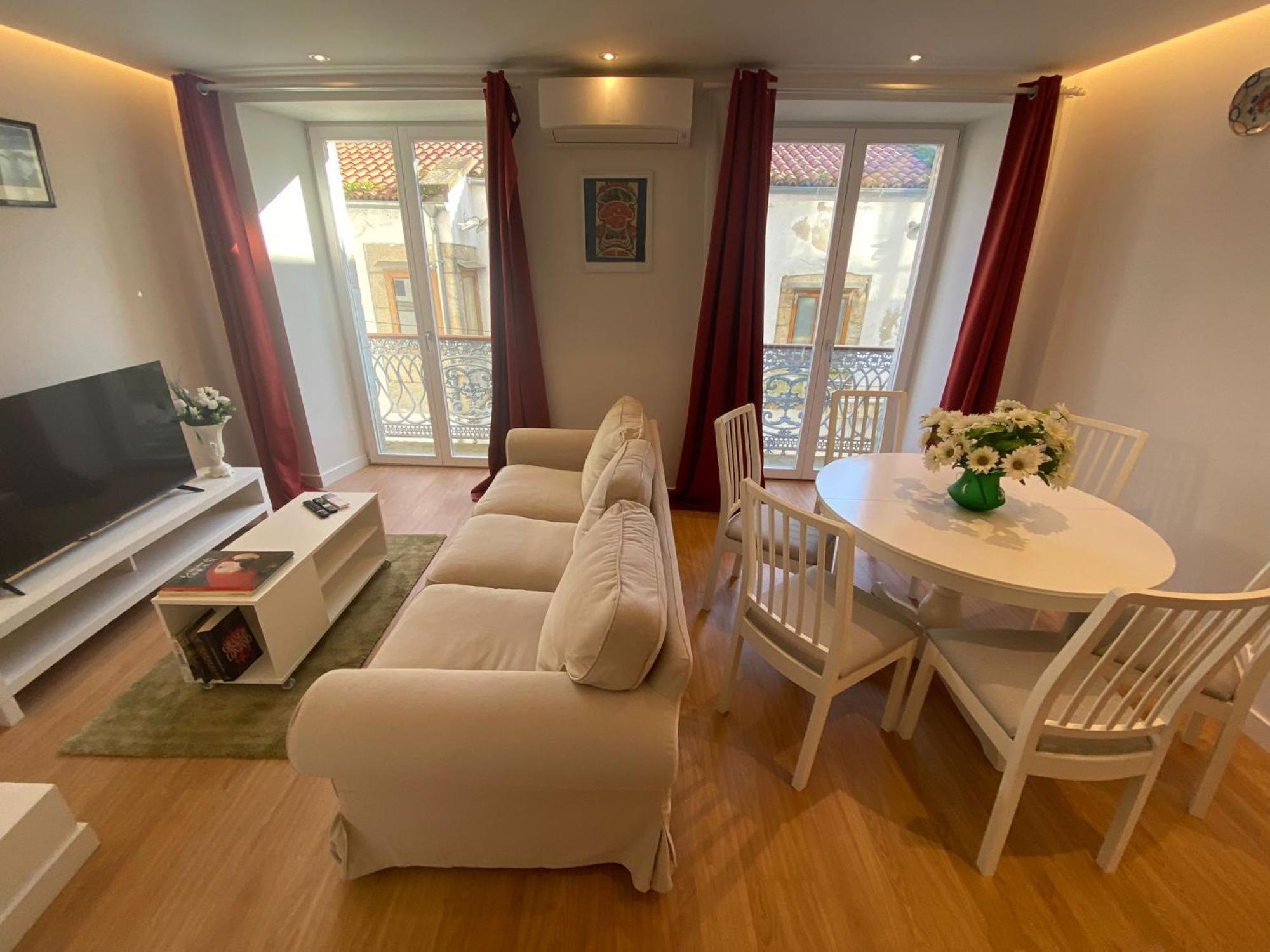 Apartamento En El Casco Antiguo De Bayona بايونا المظهر الخارجي الصورة